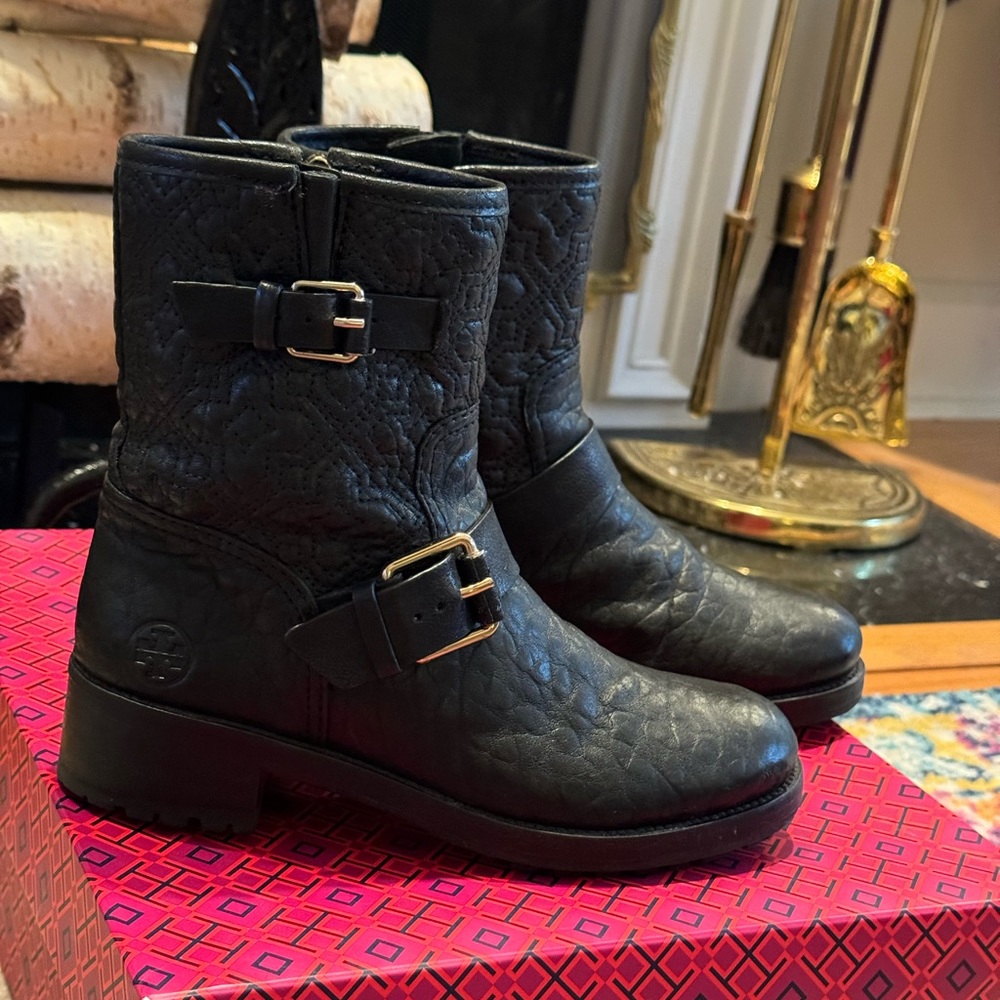 Tory Burch Chrysta Bootie, black leather, size 6. Excellent, like new condition.